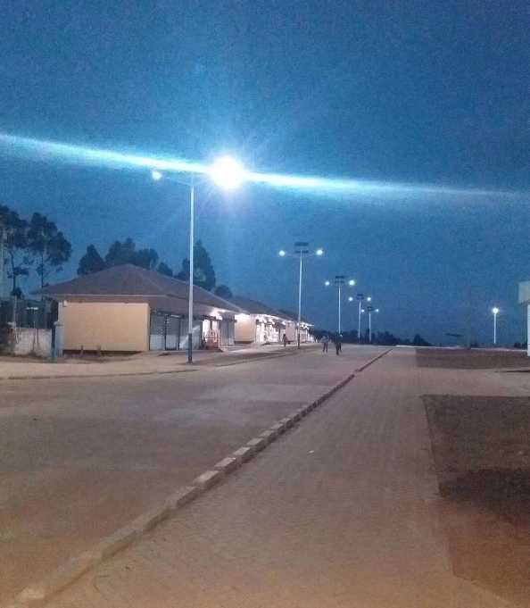 雁峰区非洲科特迪瓦太阳能路灯工程